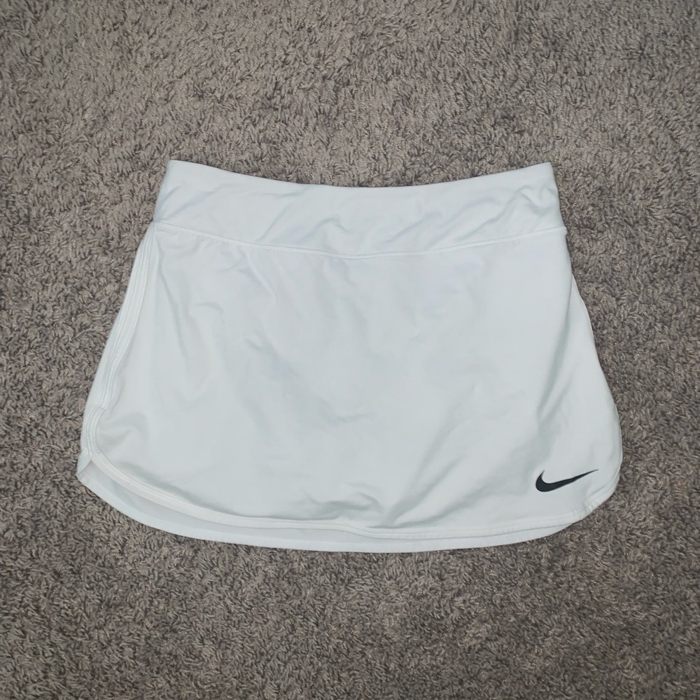 White Nike tennis skirt